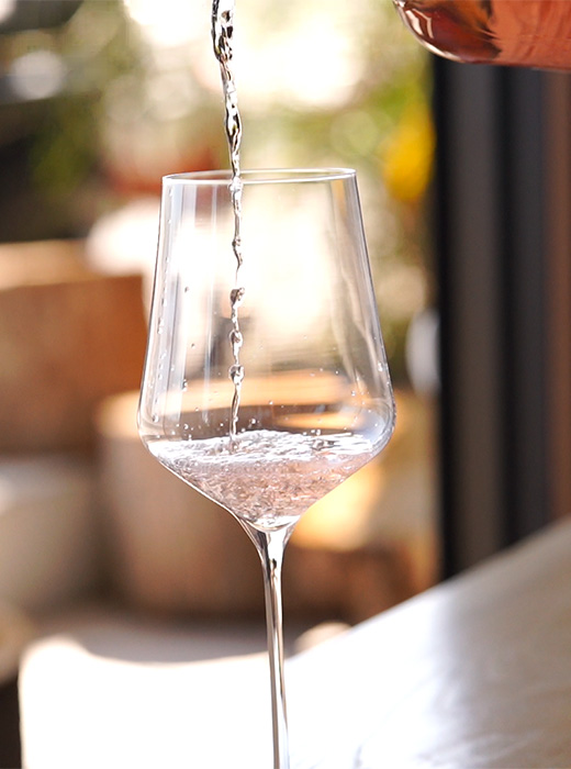 鎌倉・由比ヶ浜でワインを楽しむカフェ＆バー